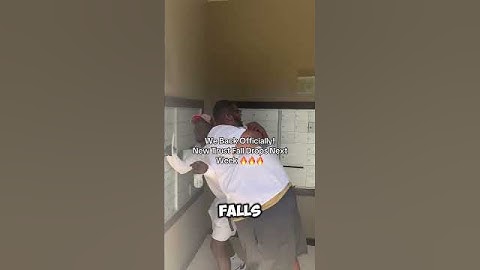 EVEN COPS RUN FROM THIS GUY 😂 @ifyouwereaf0