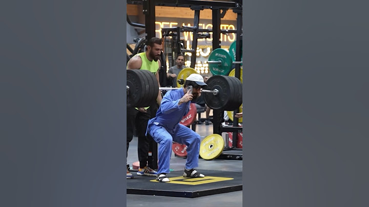 INSANE Powerlifter ANATOLY Pretends to be CLEANER in GYM #anatoly #gym #fitness