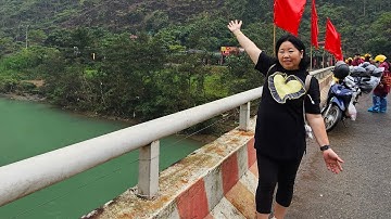 MUS NCIG NYAB LAJ QAUM TEB ZOO NKAUJ KAWG LI 