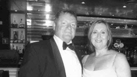 Mike The Sparkling Robot Meets The Jones