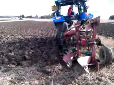 james tait ploughing champ lyth 2010