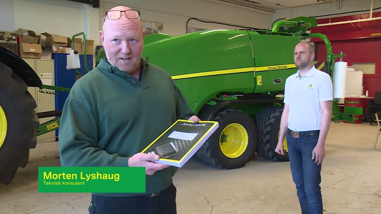Velkommen og tilkobling - John Deere C441R rundballepresse 1/7