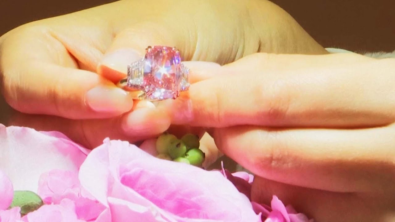 Read more about the article Rare 11-Carat Pink Diamond Fetches $57 Million at Auction – Inside Edition