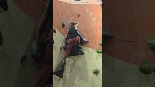 #climbing #bouldering  Quite a fun climb, V6, slabs.