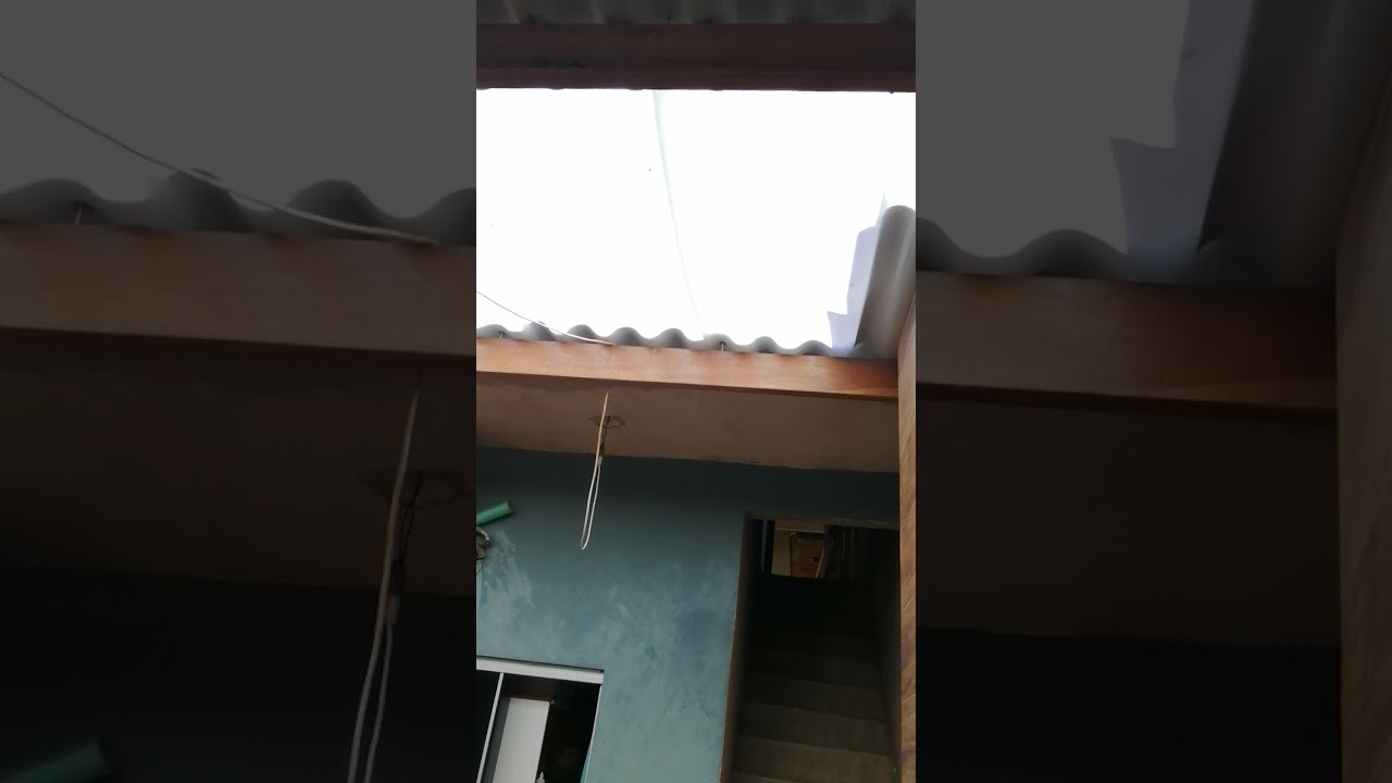 Telha translúcida de acrílico ou de fibra de vidro?