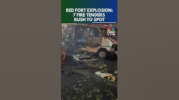 Breaking News | Explosion In A Car Near Red Fort | Police & Fire Teams Rush To The Spot | N18S