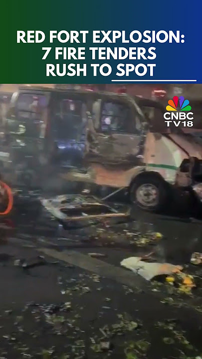 Breaking News | Explosion In A Car Near Red Fort | Police & Fire Teams Rush To The Spot | N18S