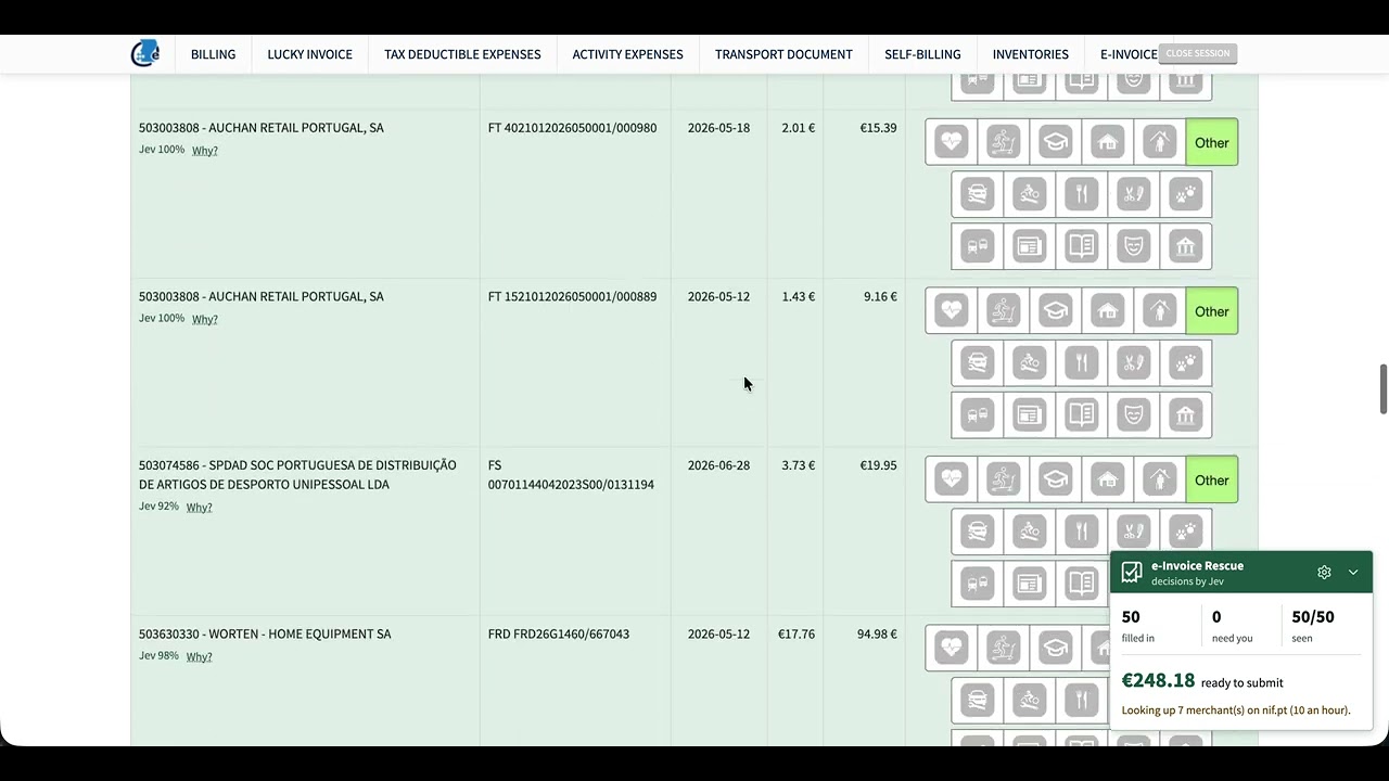 The e-Fatura pending-invoices list with the extension panel open