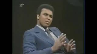 ¿Por Qué Dios Es Blanco? - Muhammad Ali