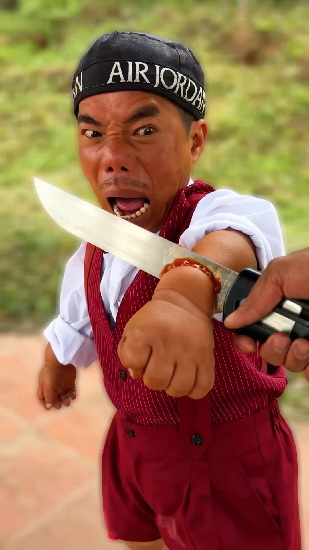 ToRung comedy: protect the girl?