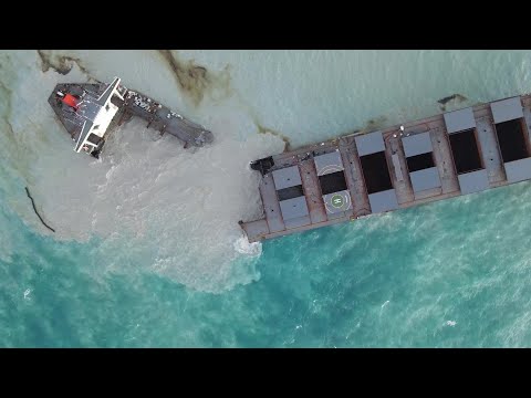 Aerial footage of Japanese-owned MV Wakashio boat broken in two in Mauritius | AFP