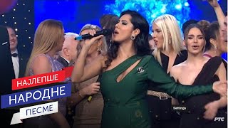 Učinilo vreme svoje/Tri poljupca za sreću/A tebe nema/ Novogodišnji program RTS Studio 8 2023 (Live) Učinilo vreme svoje/Tri poljupca za sreću/A tebe nema/ Novogodišnji program RTS Studio 8 2023 (Live)