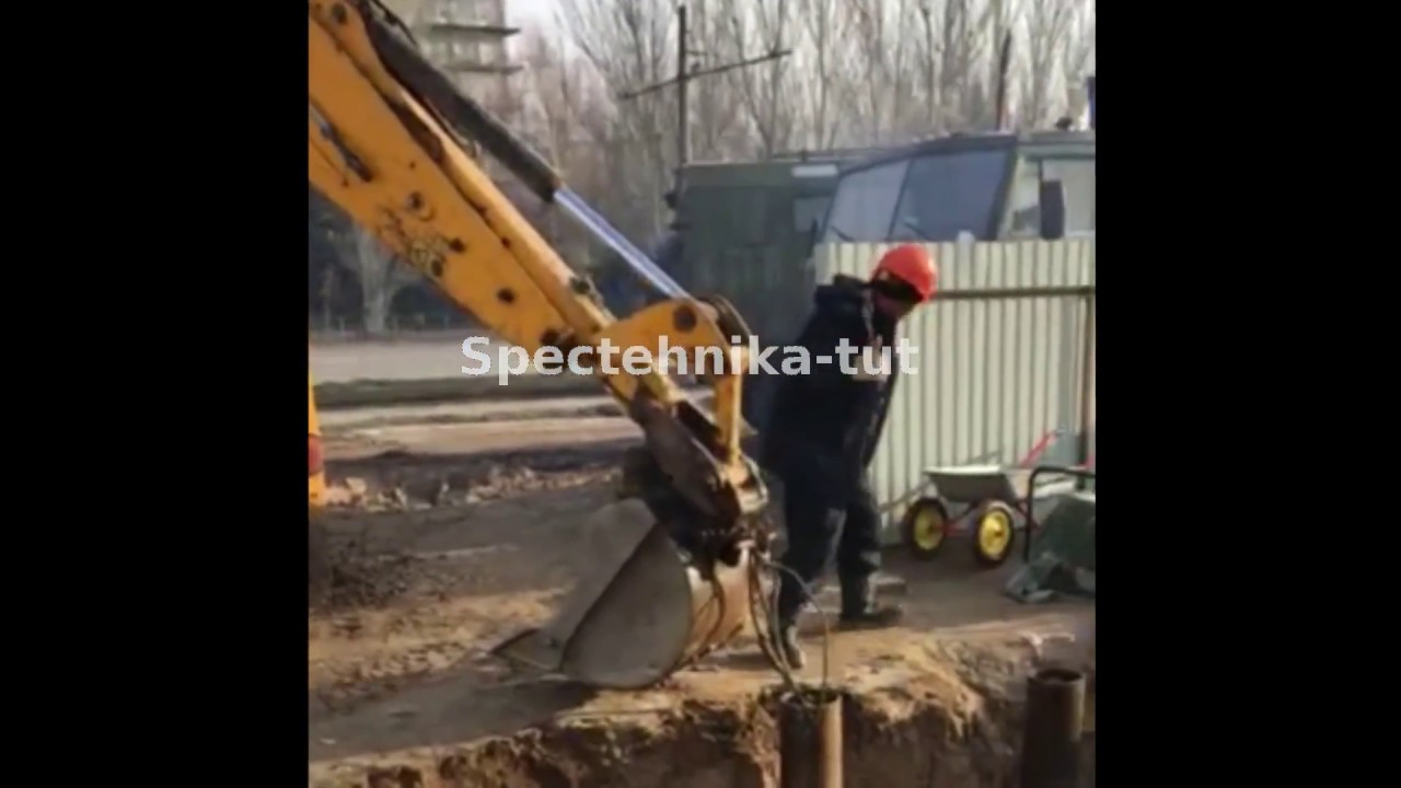 Демонтаж металлических конструкций экскаватором JCB 3CX - YouTube