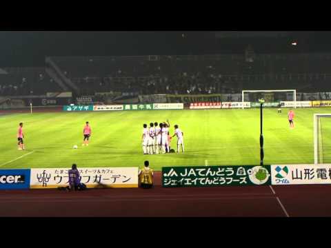 モンテディオ山形vsザスパクサツ群馬　13FKですが壁にあたります