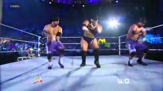2012: Rikishi returns on RAW and dances with The Usos [16.07.2012] ᴴᴰ