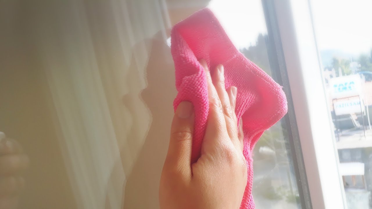 الخليط السحري لمسح زجاج النوافذ بمادتين متواجدتين في كل بيت والنتيجة مبهرة