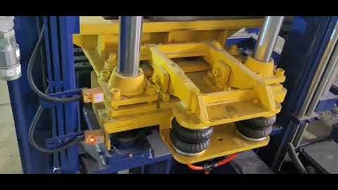 Servo vibration concrete block machine developed by China TPM