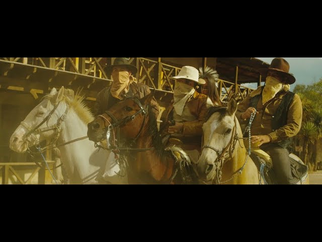 Los Plebes del Rancho de Ariel Camacho - Tres Botellas