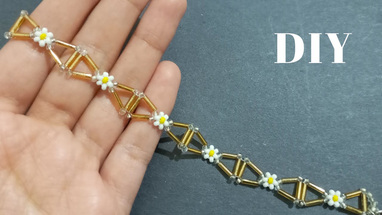  Beading tutorial for Daisy chain flower bracelet with bugle beads