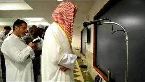 تلاوة رائعة لشاب أمريكي يحاكي السديس والشريم