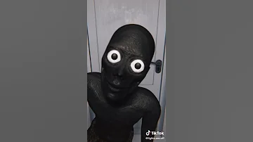 مخلوق غريب يظهر في بيت شخص 