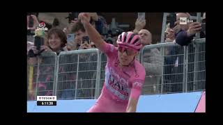 giro d'Italia 2024  15a tappa  Arrivo a Livigno super Pogacar