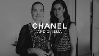 หนึ่งนาทีกับ  Carole Bouquet และ Anna Mouglalis — เทศกาลภาพยนตร์เมืองคานส์ครั้งที่ 75 —CHANEL Events