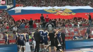 Братья Сербы разворачивают флаг России и поют Катюшу на игре с командой из Уркаины