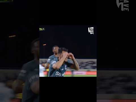 هدف أول ليوناردو في شباك الأخدود  الهلال السعودي