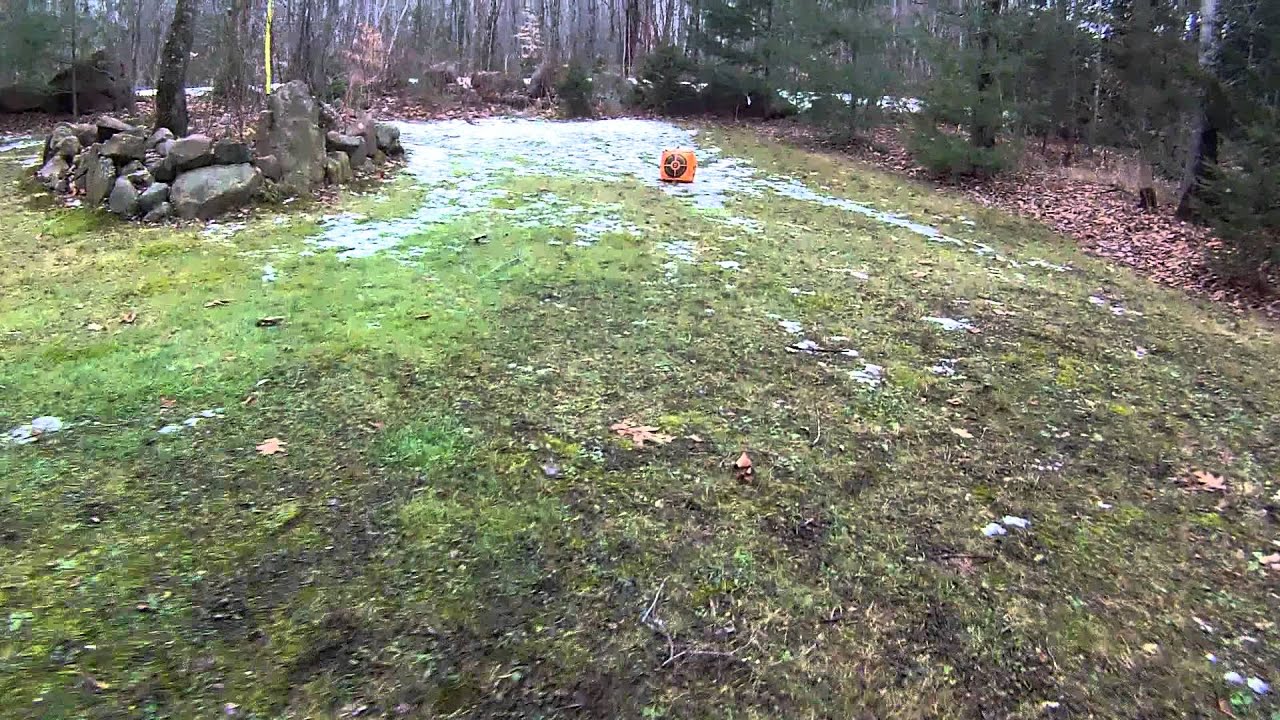 Shooting Hoyt XT2000 compound bow