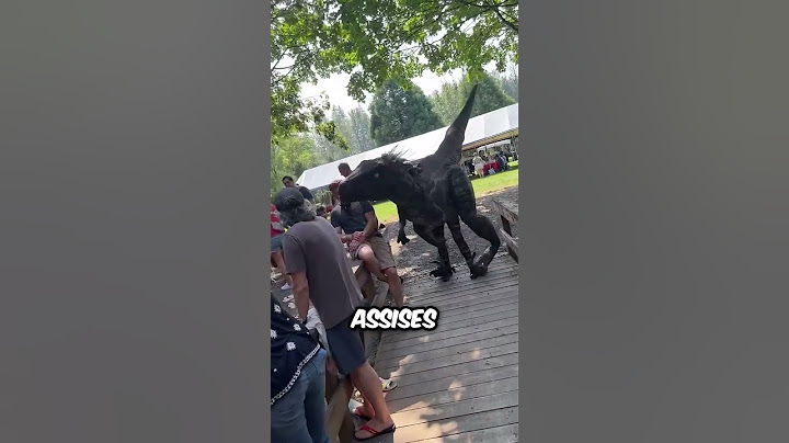 Ce dinosaure entre dans la ville 🦖😨