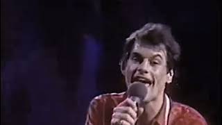 KC &amp; The Sunshine Band - Please Don&#39;t Go (Live)