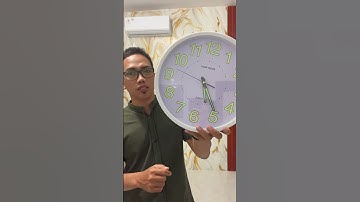 Jam Dinding Menyala Dalam Gelap