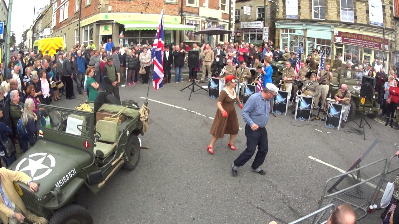 Kalamazoo Dance Band - Pickering 1940s War Weekend