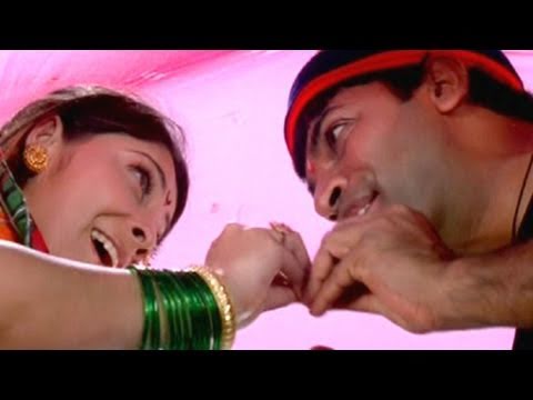 Chal Gammat Karu   Bharat Jadhav Sonalee Kulkarni Chal Gaja Karu Maja Song