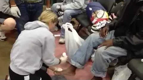 2011 Christmas Gift for the Homeless, Operation Ca...