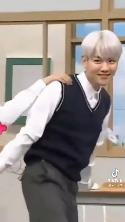 Sudahi sedihmu mari berjoget bersama EXO💃~#exo #Shorts