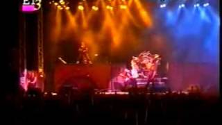 Download Lagu Iron Maiden - The Trooper (Athens 1999 - Proshot)