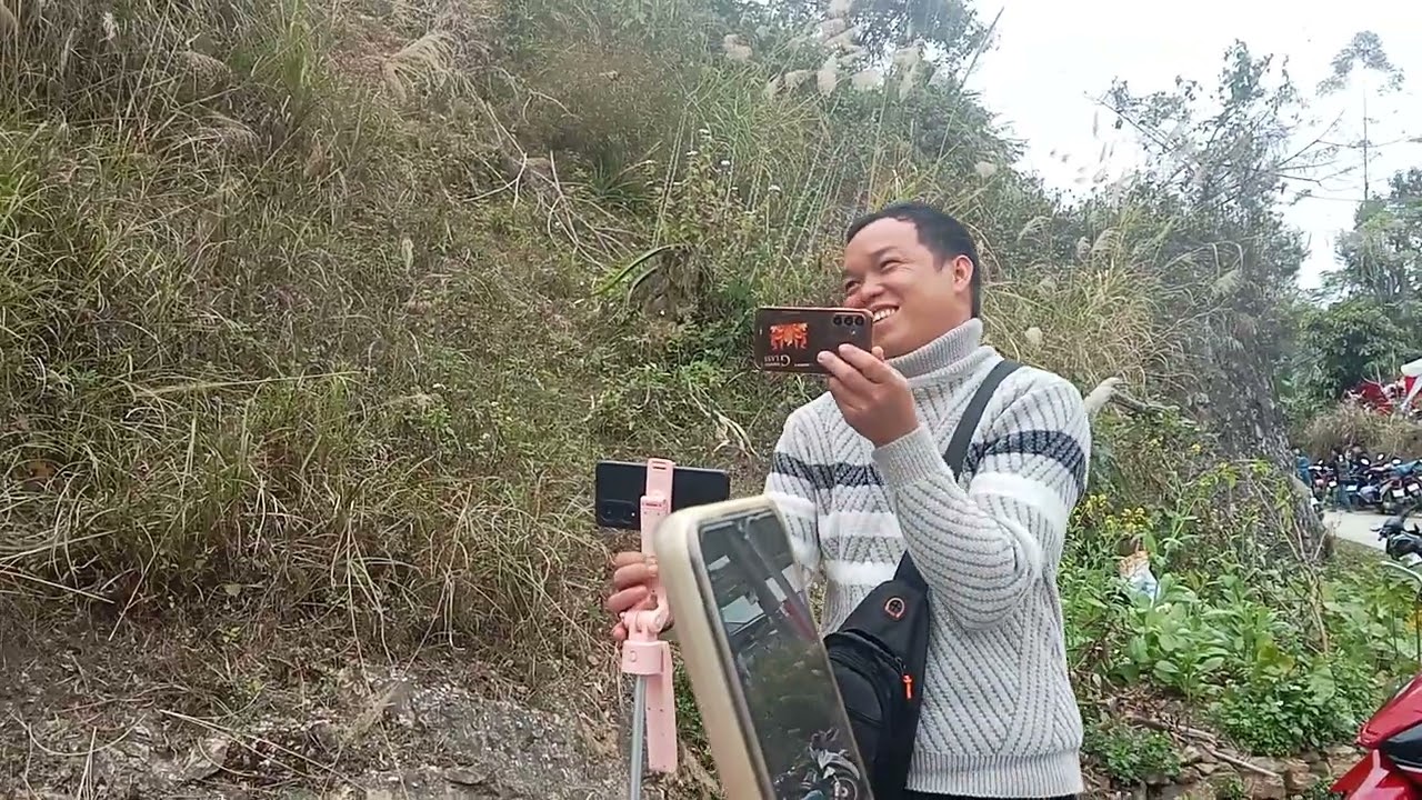 Hai em , đi ăn cưới nhà hoàng ngọ về nhà hát tào lao nghe hay quá 