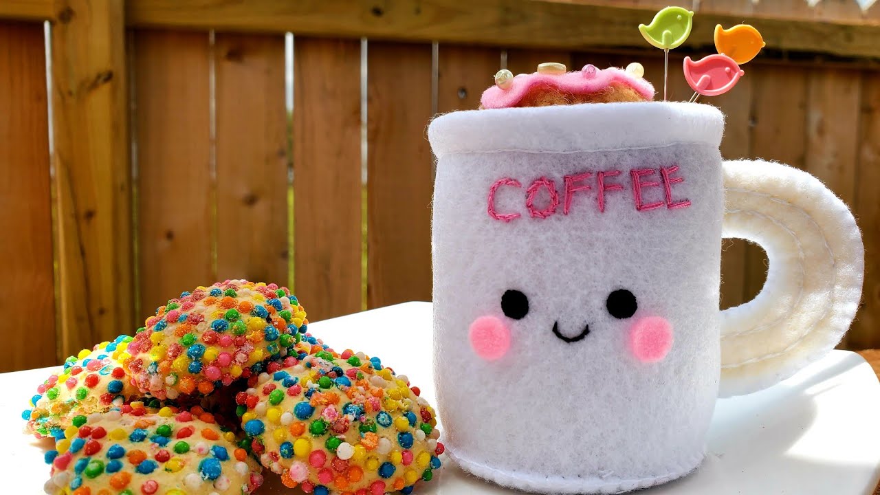 Alfiletero de taza de café ☕/ Mug coffee pincushion ☕