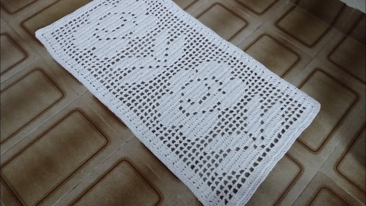 Tapete de crochê com desenho de flor . Primeira Parte. Muito fácil de fazer.