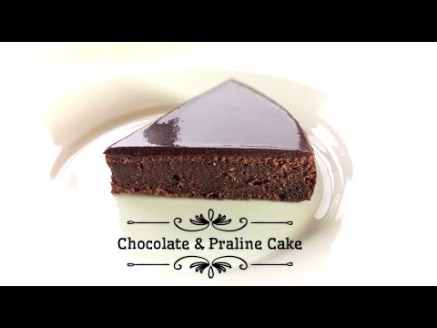 Chocolate and Praline Cake (very easy)