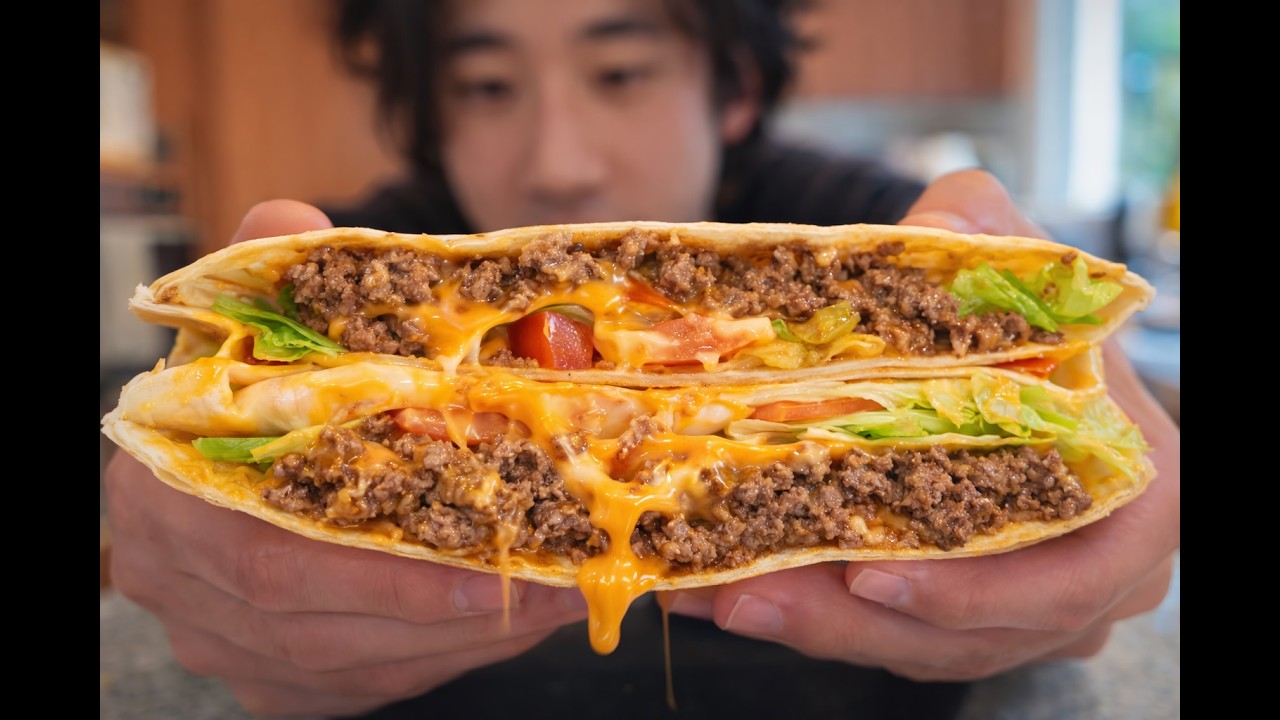 The Perfect Crunchwrap Supreme at Home – Crispy, Cheesy, and Loaded