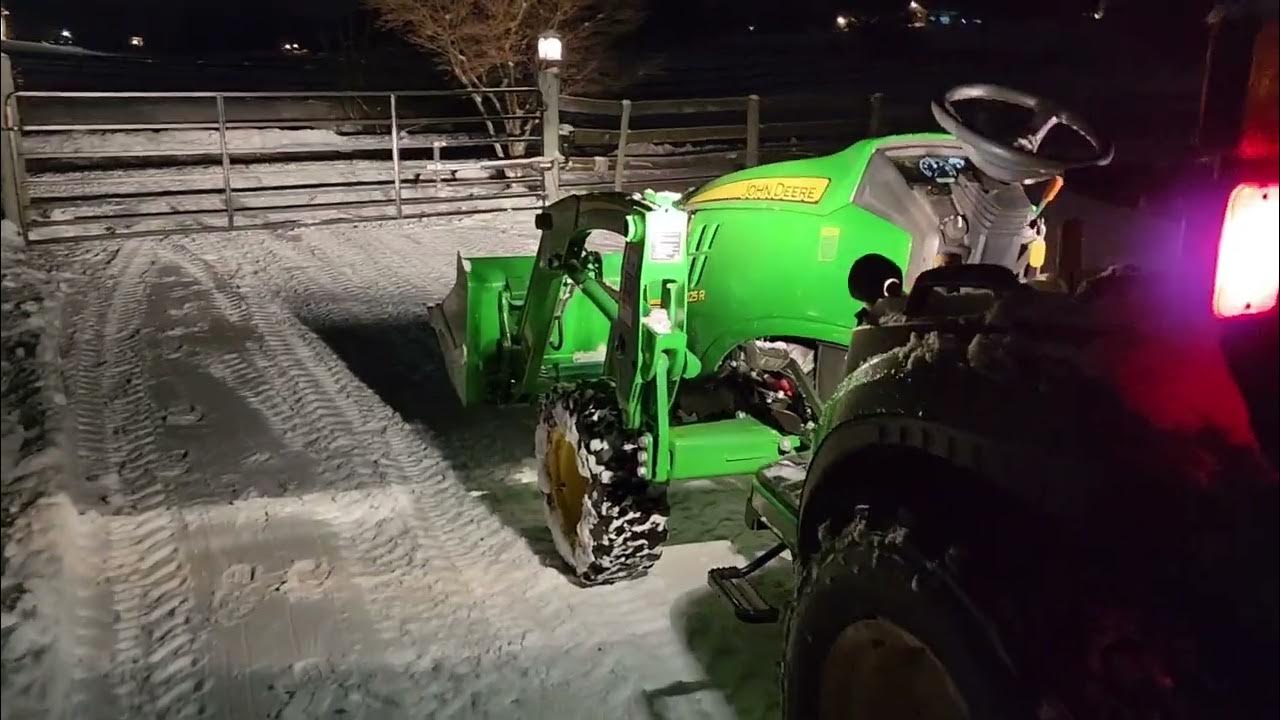 JOHN DEERE 2025R SNOW playtime 😎 YouTube