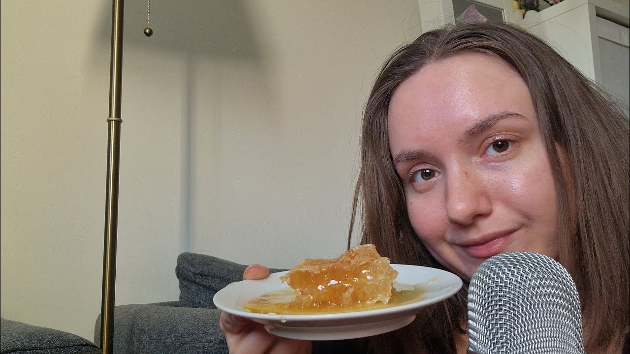 ASMR | Honey Eating & Breathy Whispers
