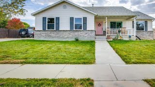 2142 E FALL ST, Eagle Mountain, UT Presented by Alexandra McEwen.