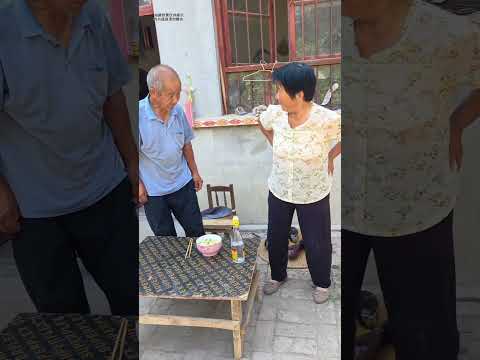 Rural life, this old man is enjoying life! #FunnyVideo #Unexpected