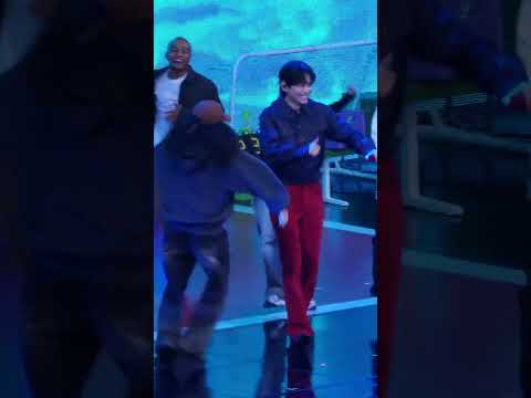 [231014] BTS V '슬로우댄싱(Slow Dancing)' Vicnic 뷔크닉