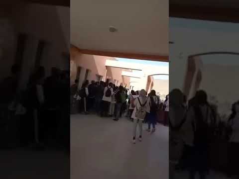 أستاذ لم يشارك في الإضراب فقاطعه تلاميذه ورفعوا في وجهه شعار واحد جوج ثلاثة أستاذ طلع شماتة