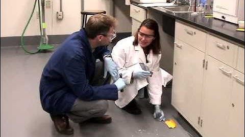 Cleaning Up a Small Mercury Spill